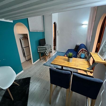 ローマLungo Tevere Trastevere Confortアパートメント エクステリア 写真